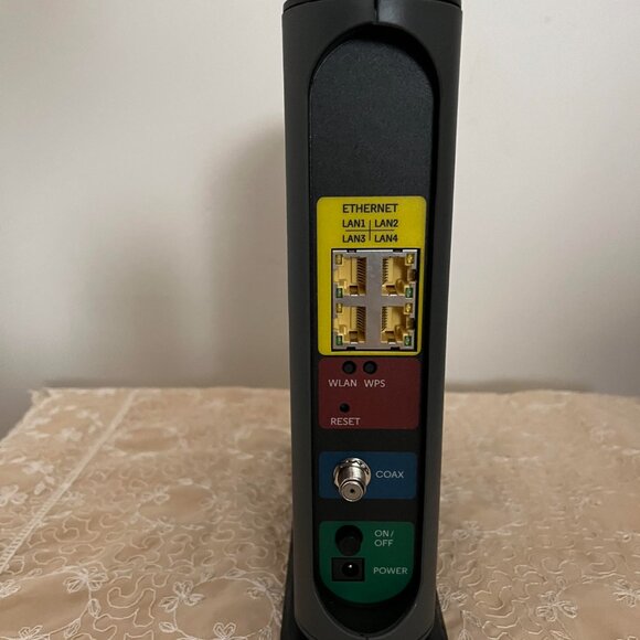 Motorola Cable Modem plus AC1600 Router (Used) - Picture 2 of 4